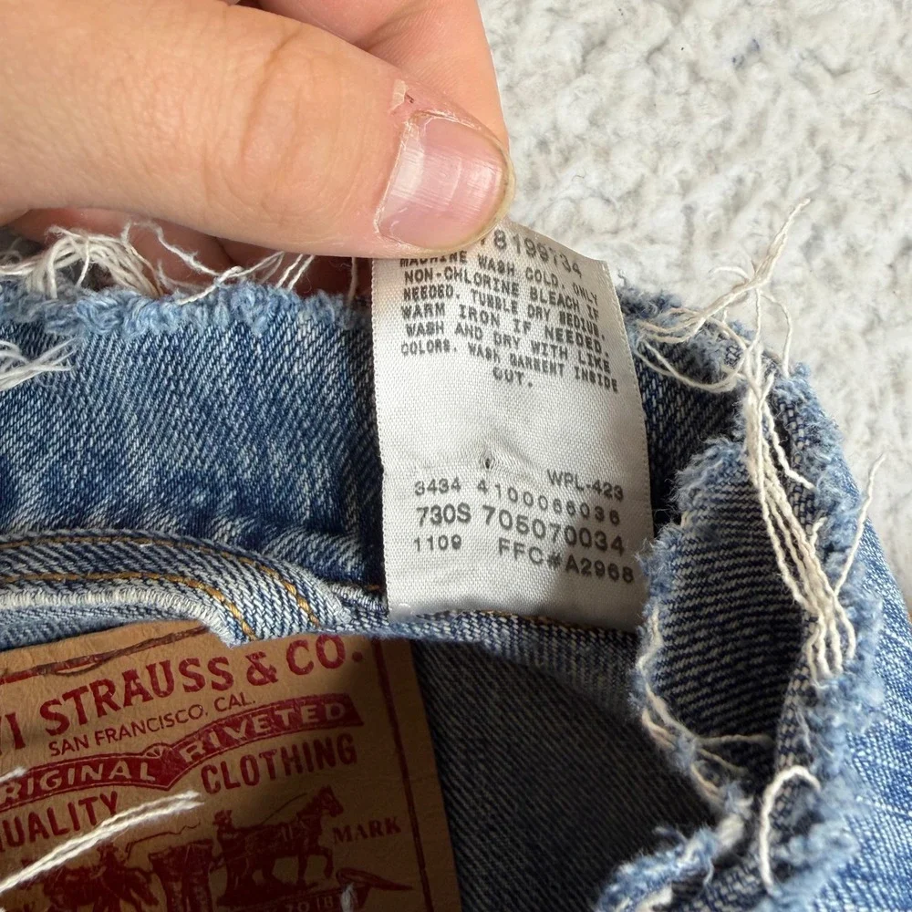 Levis 70507 Standard Trucker Denim Jacket Mens Small Blue Distressed Vintage Y2K - Picture 6 of 7